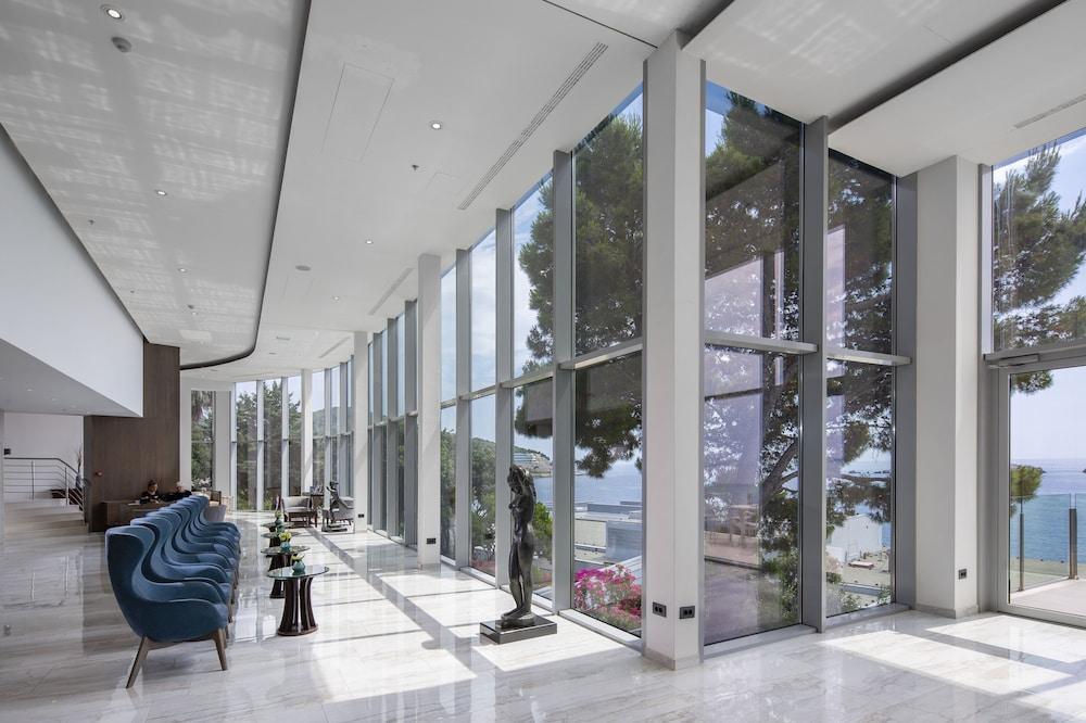 Royal Ariston Hotel 5*