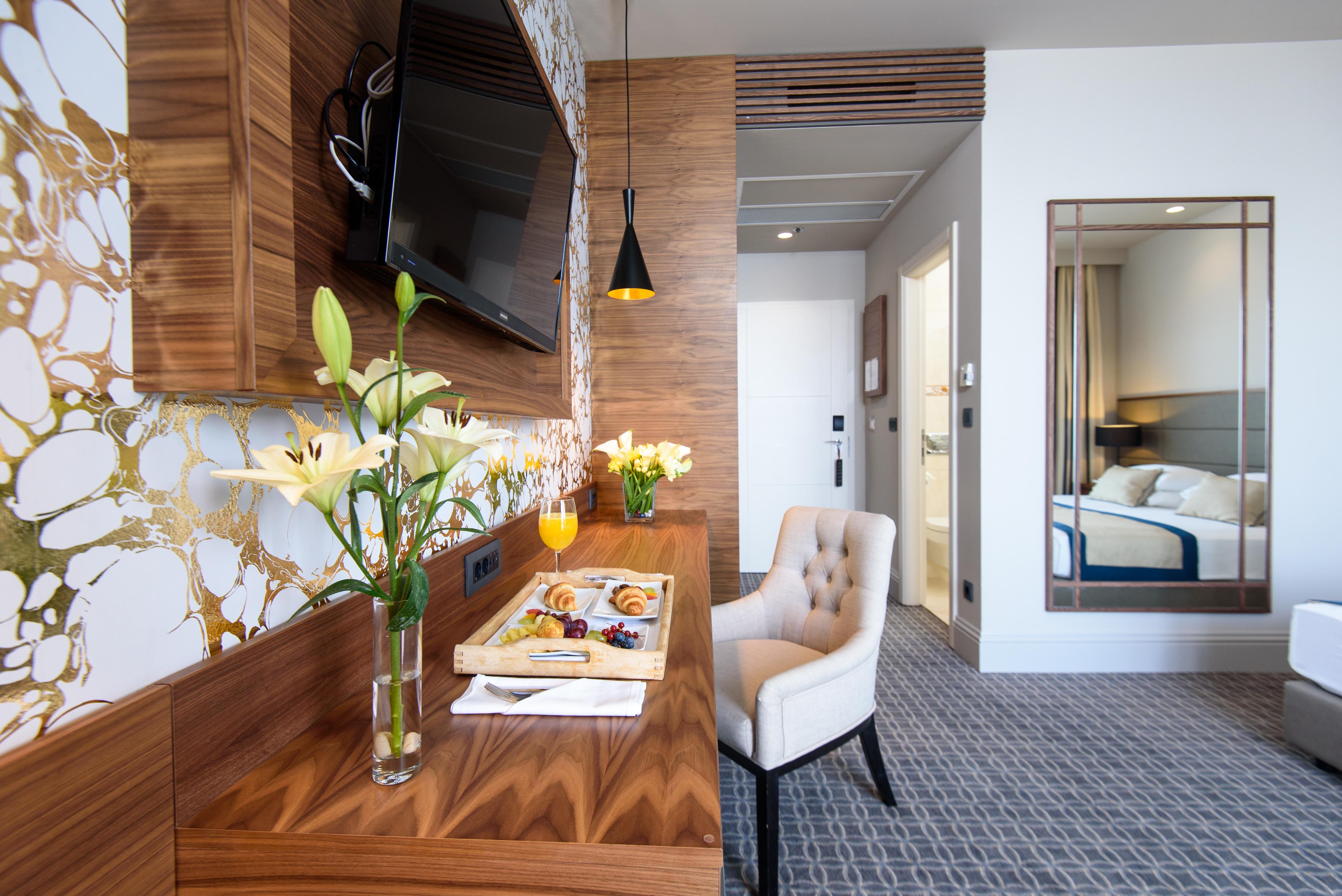 Royal Ariston 5*